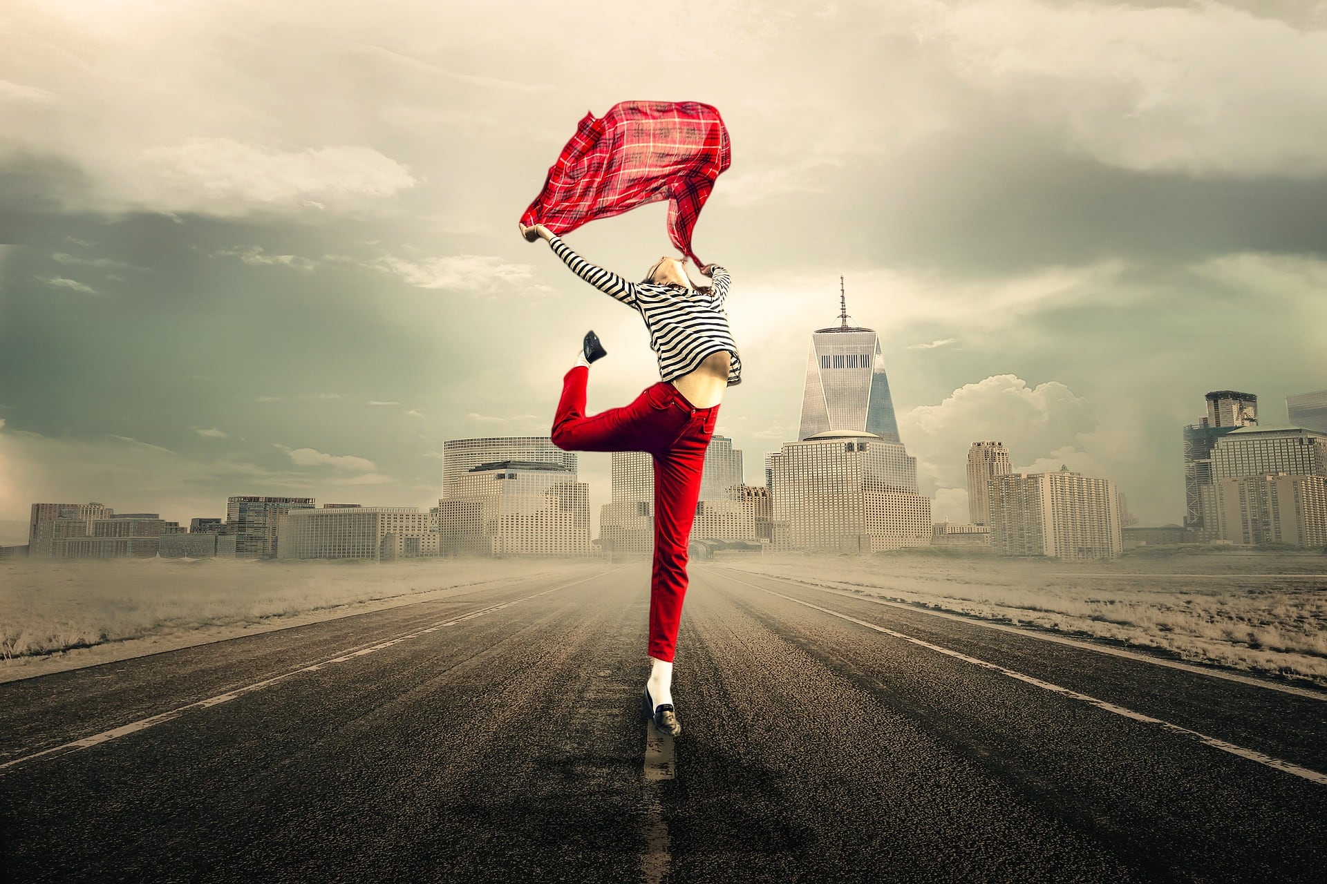 wallpaper et fond d'écran femme saut joie