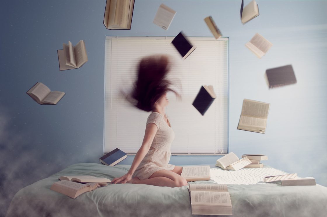 wallpaper et fond d'écran femme livres