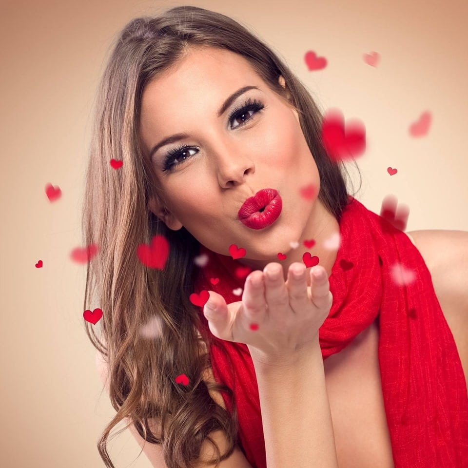 photographie femme bisous coeur