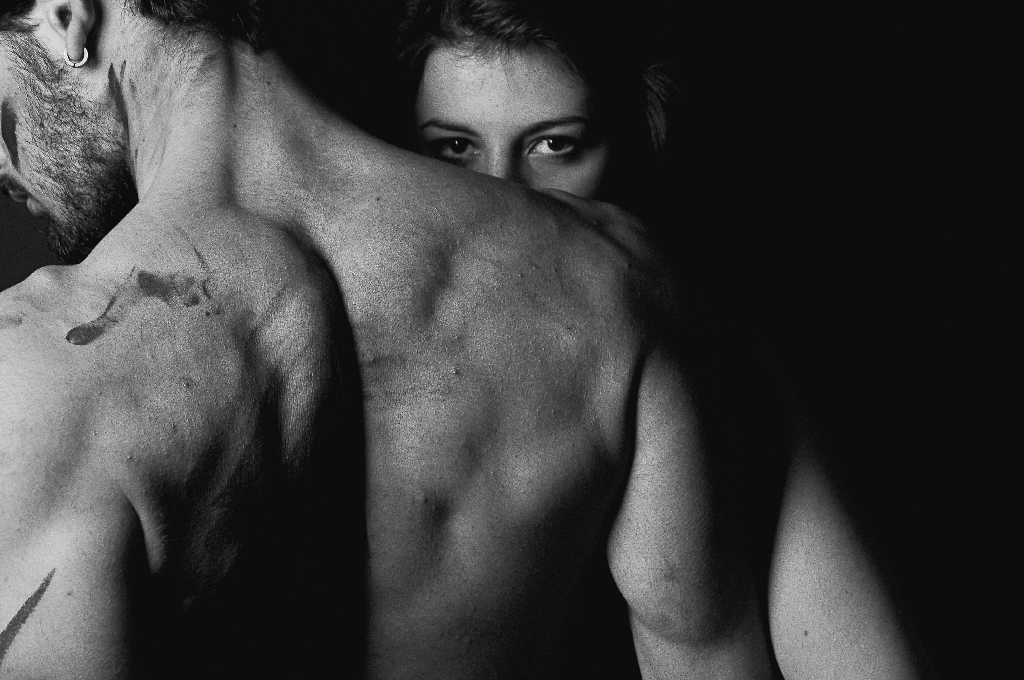 photographie couple noir et blanc portrait violences