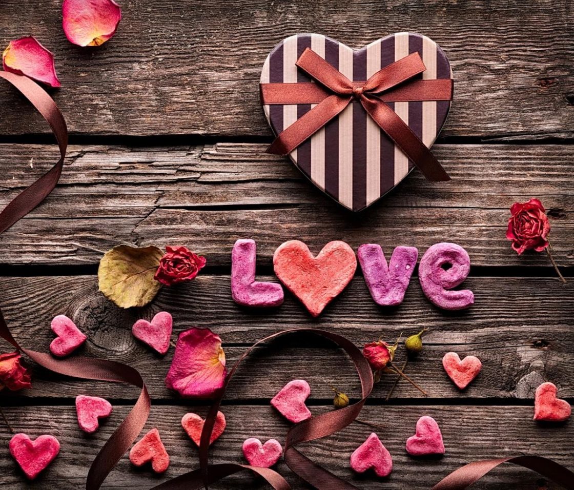 wallpaper et fond d'écran saint-valentin amour coeur fleurs amoureux fête sentiments