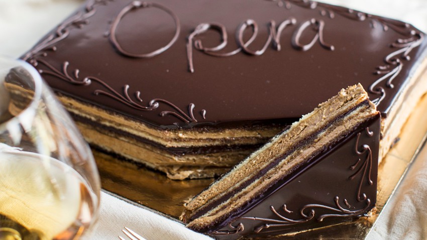 15 Meilleures Pâtisseries de France / 15 Best Pastries in France