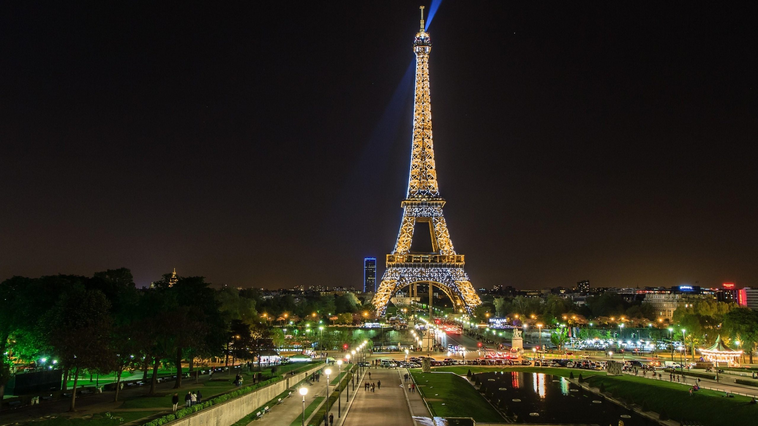 wallpaper et fond d'écran Tour Eiffel Paris France paysage monument voyage tourisme