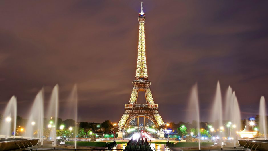 wallpaper et fond d'écran Tour Eiffel Paris France paysage monument voyage tourisme
