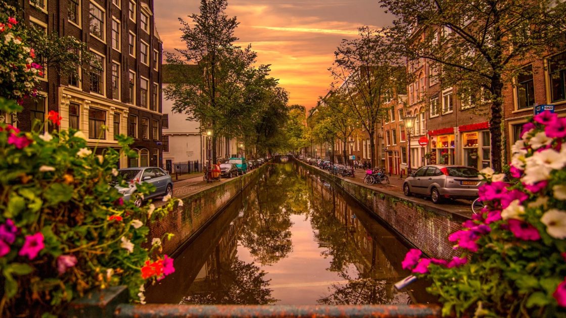 wallpaper et fond d'écran Canal Amsterdam ville paysage pays voyage nature travel tourisme