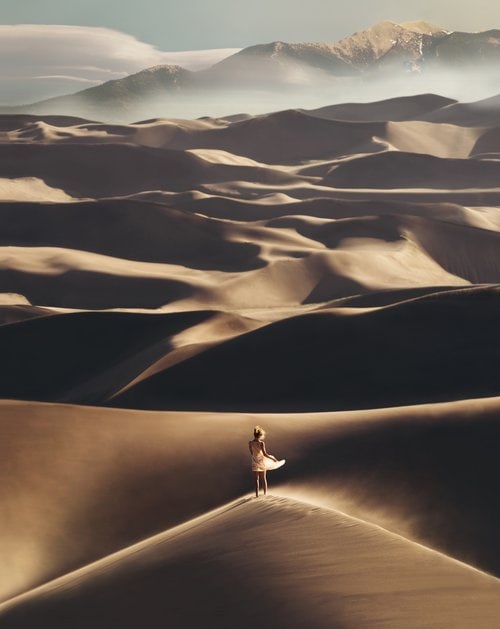 photo artiste photographe Christopher James femme nature lévitation art