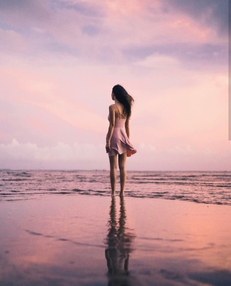 photo artiste photographe Christopher James femme nature lévitation art