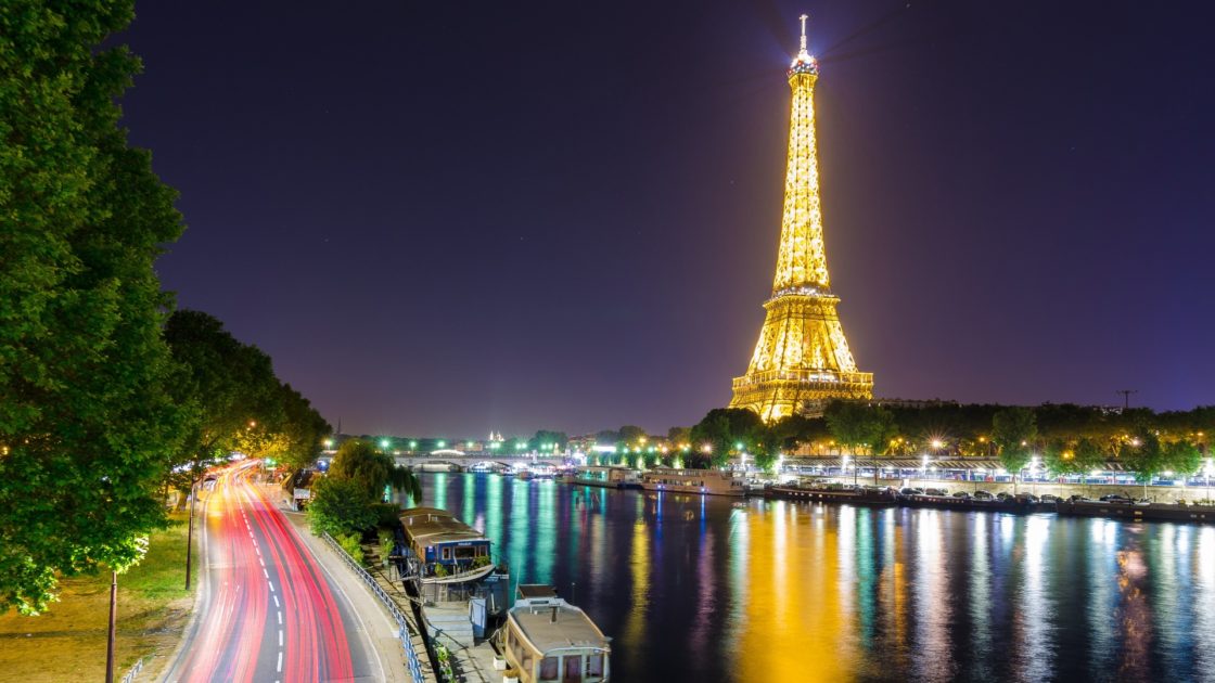 wallpaper et fond d'écran Paris seine nuit Tour Eiffel paysage France ville city voyage monument travel tourisme