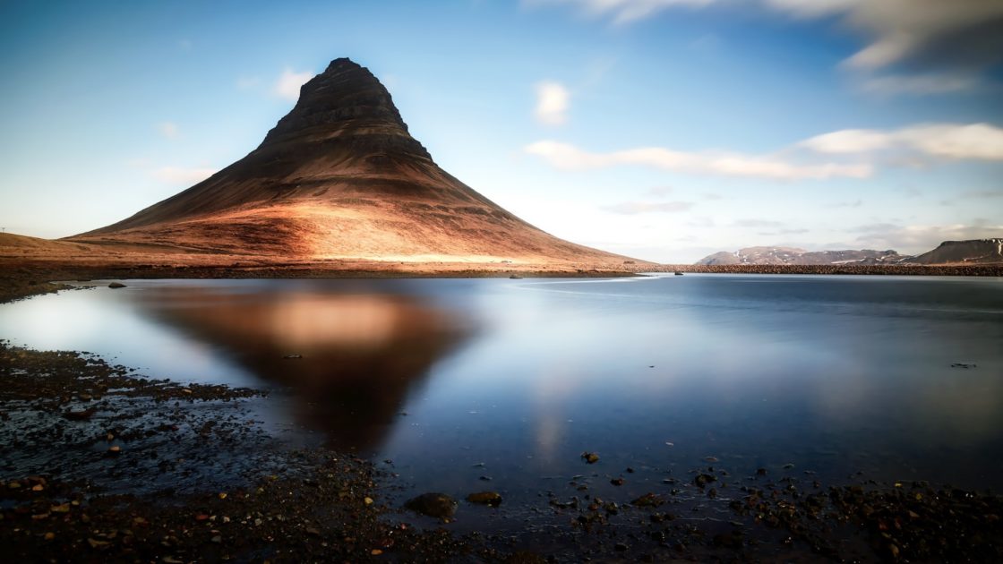 wallpaper et fond d'écran Montagnes Mountain Islande Iceland nature paysage landscape beau beautiful eau monument pays voyage travel tourisme