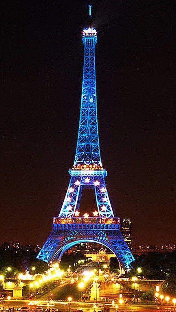 wallpaper et fond d'écran Paris Tour Eiffel bleue monument paysage France Capitale landscape ville city voyage travel tourisme