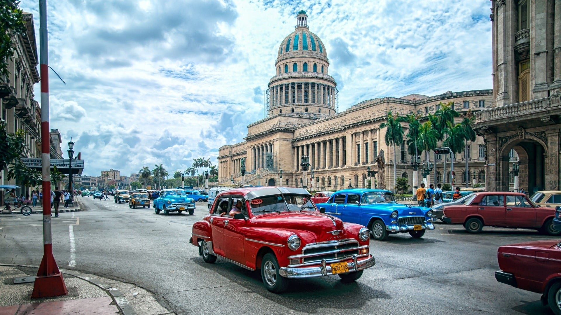 wallpaper et fond d'écran voitures cars Cuba mythiques havana ville city automobile voyage travel tourisme