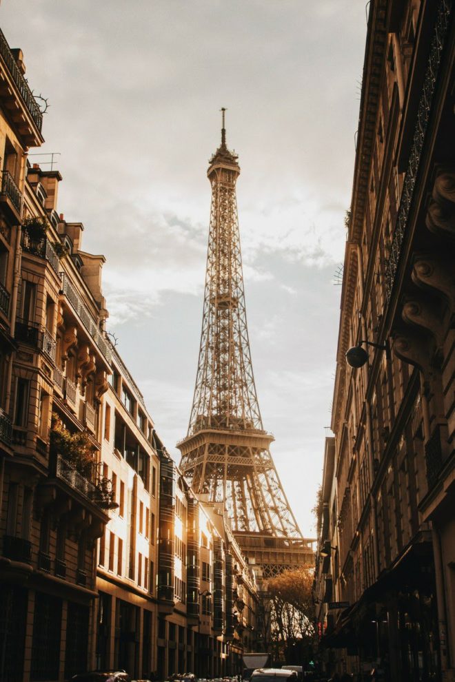 wallpaper et fond d'écran rue Tour Eiffel Paris monument Dame de Fer paysage France Eiffel Tower pays voyage travel tourisme tourist photo photographie stteet photography