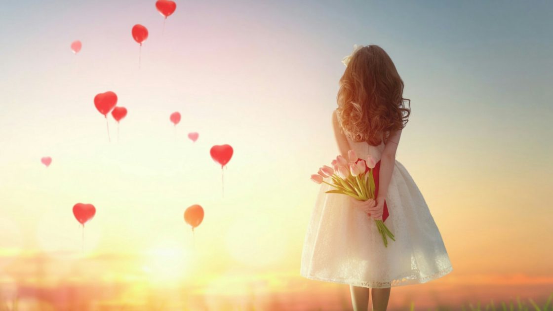 wallpaper et fond d'écran romantique romantic femme fille woman girl coeur fleurs heart flower ballons photo photographie photography