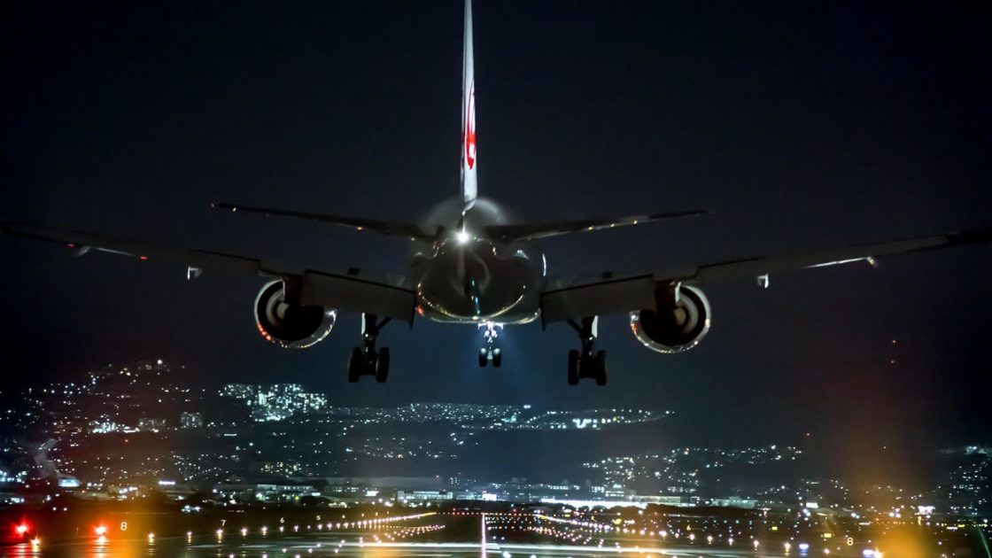 wallpaper et fond d'écran voyage travel avion airplane transport air voler paysage photo photographie photography aérien aérodrome