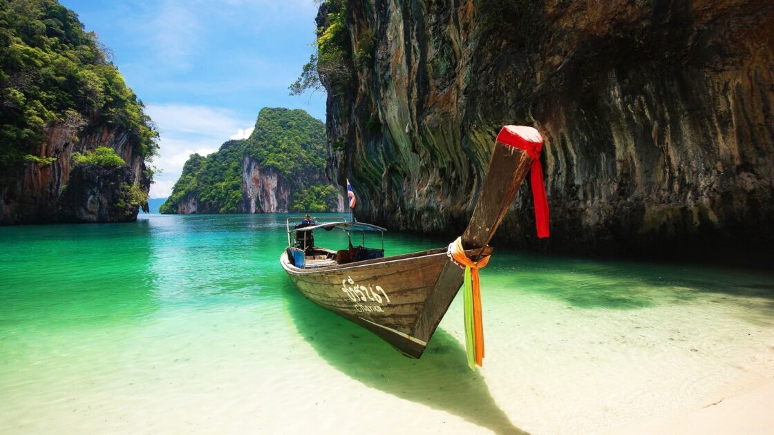 wallpaper et fond écran nature paysage landscape barque boat plage beach paradis paradisiaque soleil été summer Thailand Thaïlande Asie magnifique voyage travel tourisme tourist photo photographie photography