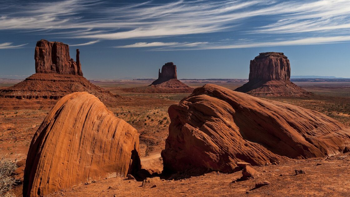 wallpaper et fond écran Monument Valley Arizona Etats-Unis Amérique America désert nature paysage landscape magnifique United States beau beautiful voyage travel tourisme tourist picture photo photographie photography