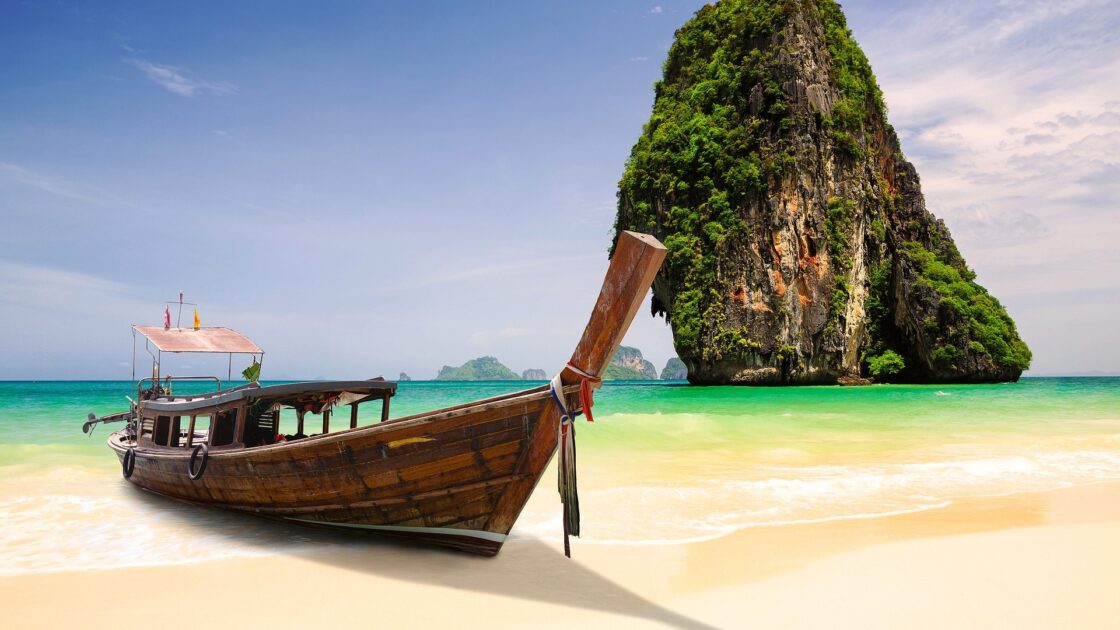 wallpaper et fond écran plage bateau Thaïlande beach boat Thailand nature paysage landscape été summer paradis paradisiaque paradise vacances pays country voyage travel tourisme tourist picture photo photographie photography