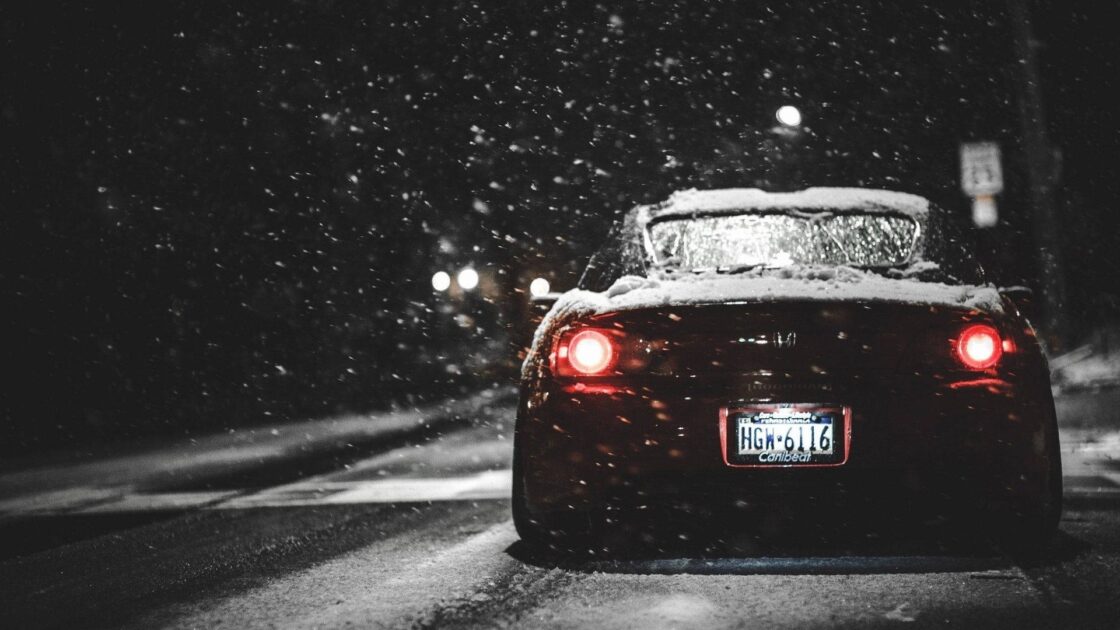 wallpaper et fond écran voiture car noires black bolide véhicule automobile transport ferrari noire belle beautiful automne nature picture photo photographie photography